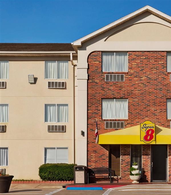 Super 8 By Wyndham Waco University Area - Waco, TX