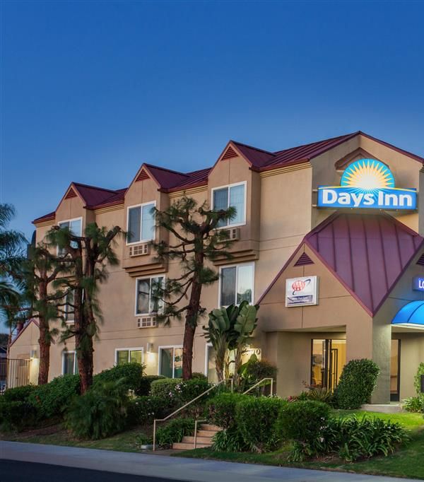 Days Inn By Wyndham Carlsbad - Oceanside, CA