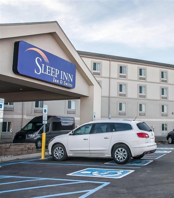 Sleep Inn & Suites Conference Center And Water Park - Minot, ND