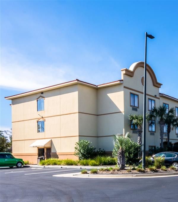 Atwell Suites Panama City Beach Southeast By Ihg - Panama City Beach, FL