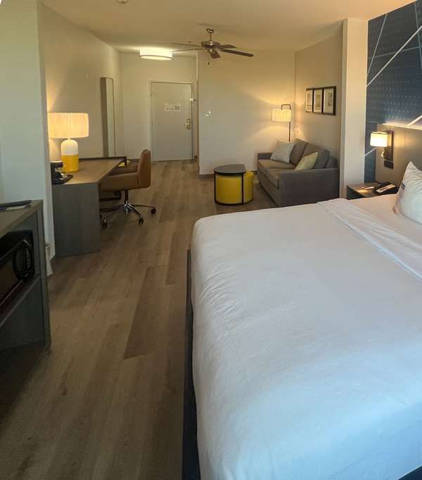 Comfort Suites San Angelo Near University - San Angelo, TX