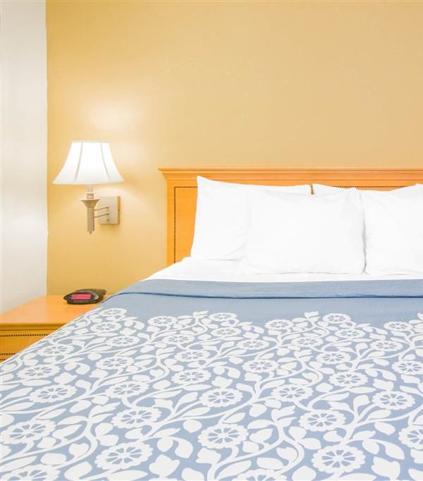 Days Inn By Wyndham Hattiesburg Ms - Hattiesburg, MS