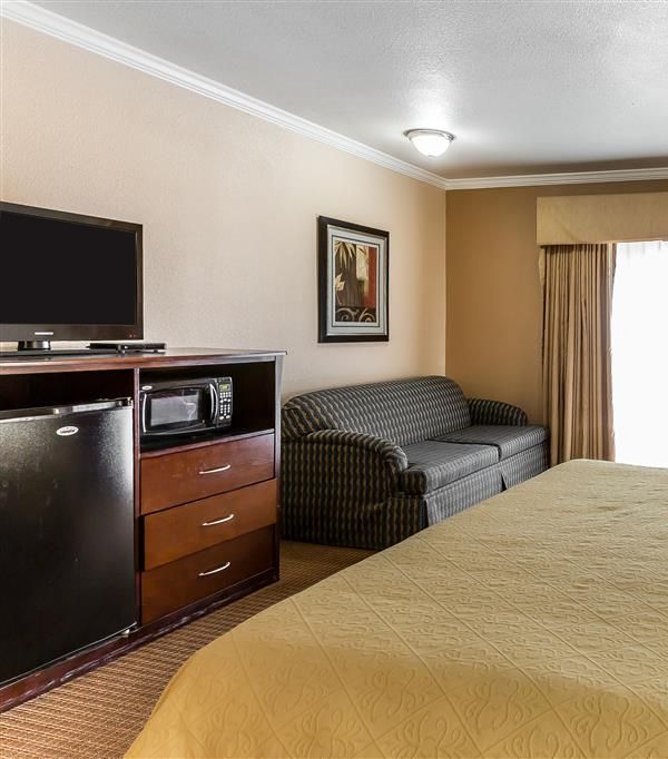 Quality Inn Near Hearst Castle - San Simeon, CA