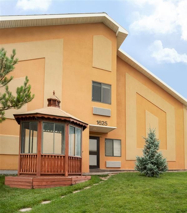 Travelodge By Wyndham Cheyenne - Cheyenne, WY