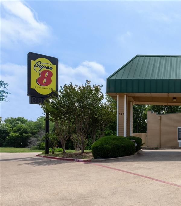 Super 8 By Wyndham Garland/rowlett/east Dallas Area - Garland, TX