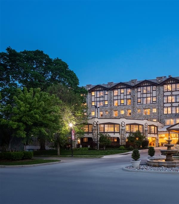 The Elms Hotel & Spa A Destination By Hyatt Hotel - Kearney, MO