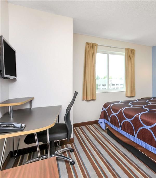 Super 8 By Wyndham Sault Ste. Marie - Sault Ste. Marie
