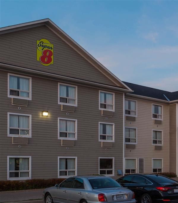 Super 8 By Wyndham Midland - Midland