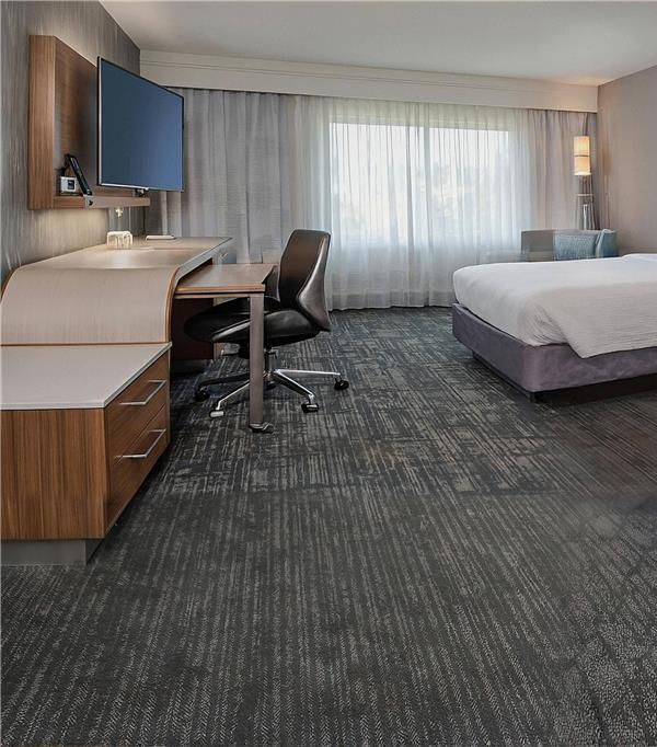 Comfort Inn & Suites Bethlehem Lehigh Valley Airport - Bethlehem, PA