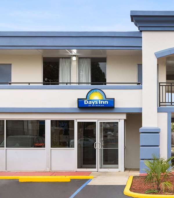 Days Inn By Wyndham Montgomery I-85 - Montgomery, AL