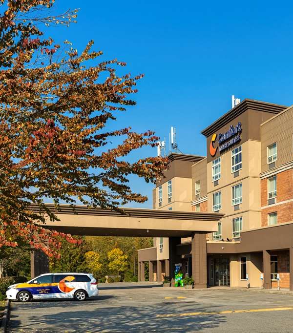 Comfort Inn & Suites - Surrey