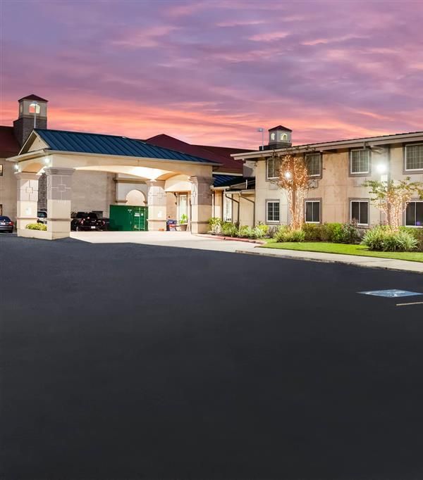 Super 8 By Wyndham Beaumont I-10 South/college St - Beaumont, TX