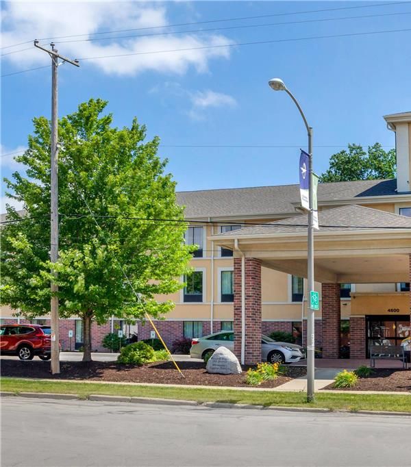 Sleep Inn & Suites Milwaukee Airport - 米爾瓦基