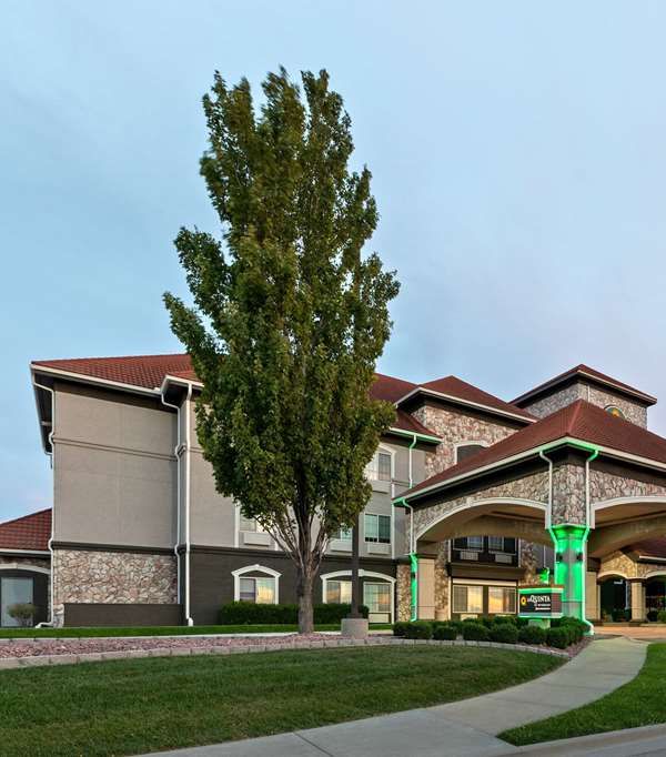 La Quinta Inn & Suites By Wyndham Olathe - Olathe, KS