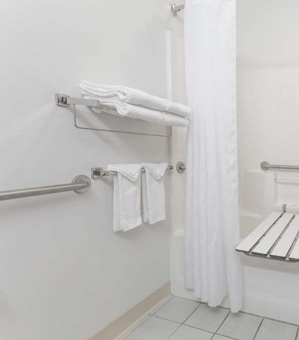 Microtel Inn & Suites By Wyndham Modesto Ceres - Modesto, CA