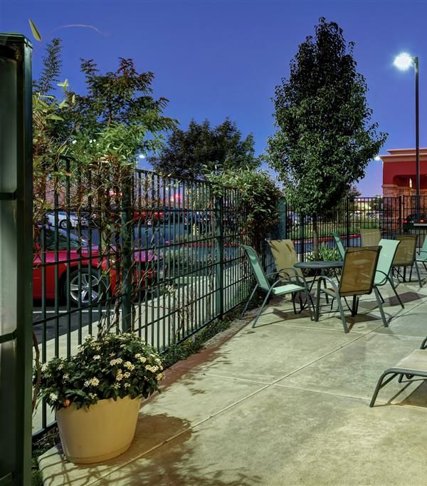 Hampton Inn & Suites Folsom - Folsom, CA