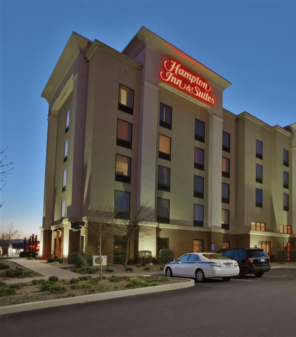 Hampton Inn & Suites Plattsburgh - Plattsburgh, NY