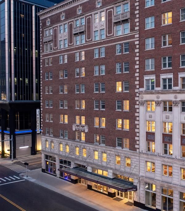 Doubletree Suites By Hilton Hotel Detroit Downtown - Fort Shelby - Dearborn, MI
