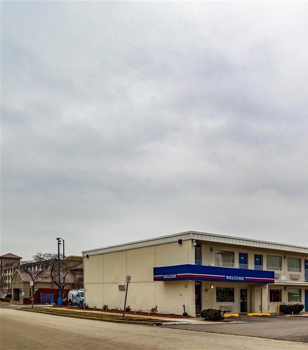 Motel 6 Joliet I-80 - Joliet, IL