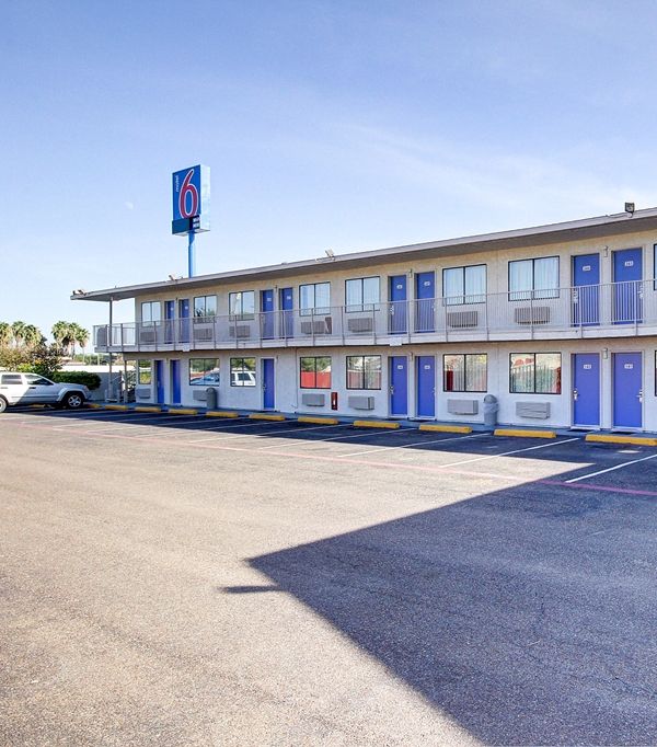 Motel 6 Laredo South - Laredo, TX