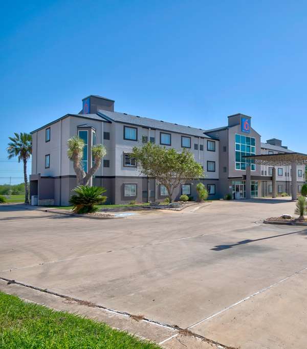 Motel 6 Harlingen Tx - Harlingen, TX