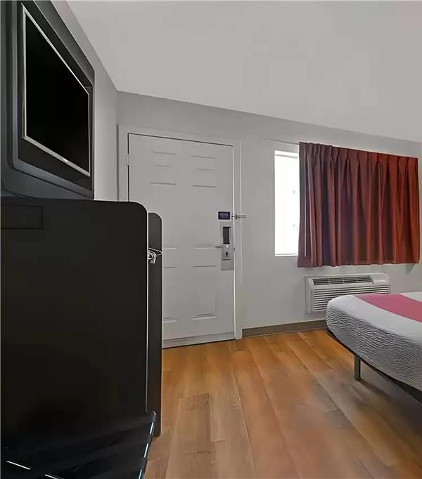 Super 8 By Wyndham San Jose - San Jose, CA