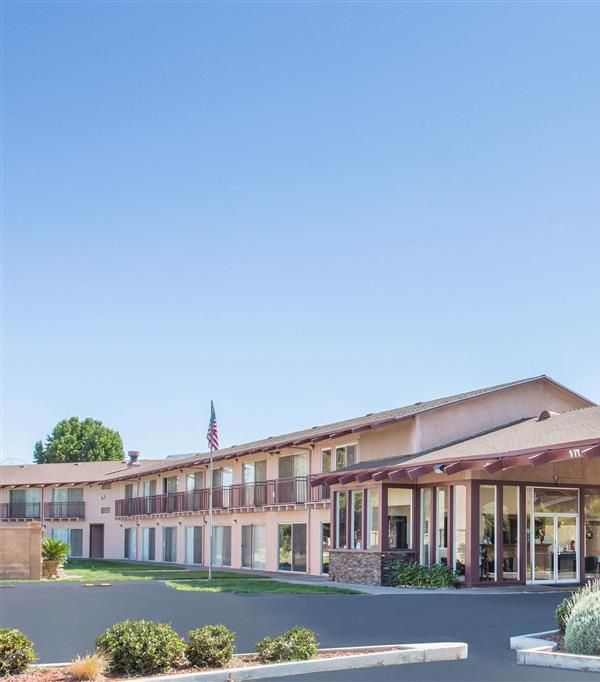 Days Inn By Wyndham Modesto - Modesto, CA