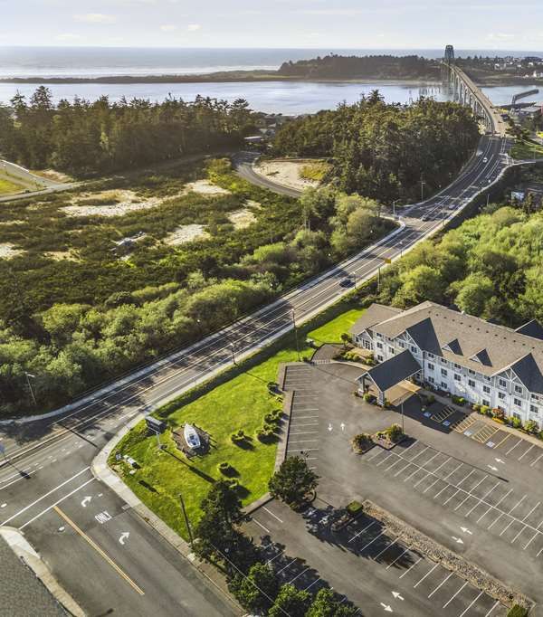 La Quinta Inn & Suites By Wyndham Newport - Newport, OR