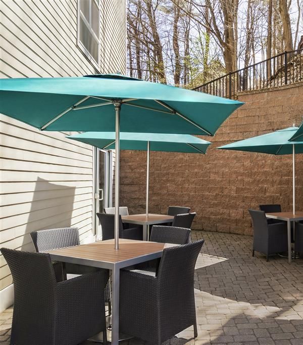 Hampton Inn & Suites Exeter - Exeter, NH