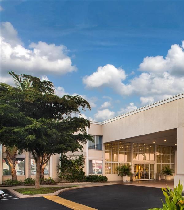 Ramada By Wyndham Venice Hotel Venezia - Venice, FL