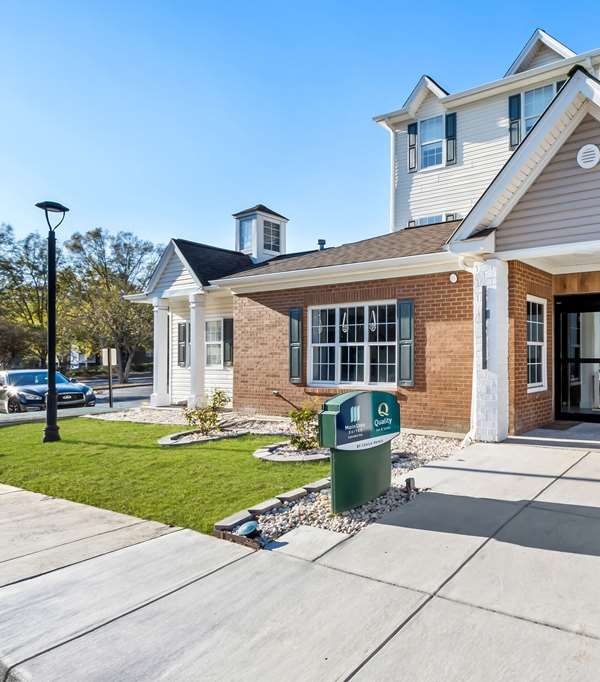 Mainstay Suites Columbia Harbison - Columbia, SC