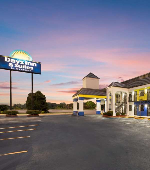 Days Inn & Suites By Wyndham Vicksburg - Vicksburg, MS