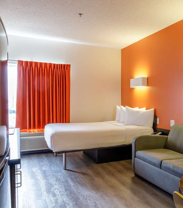 Motel 6 Headingley-winnipeg West - Winnipeg