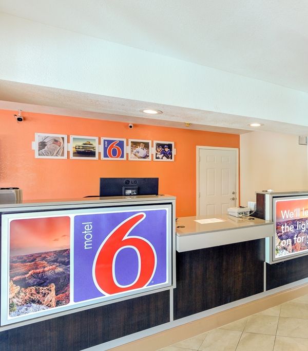 Motel 6 Dallas South - Dallas, TX