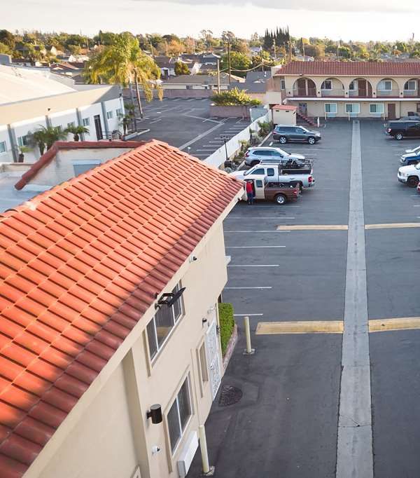 Rodeway Inn & Suites - Long Beach, CA