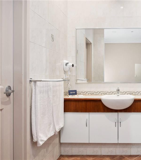 Quality Hotel Bayswater - Perth