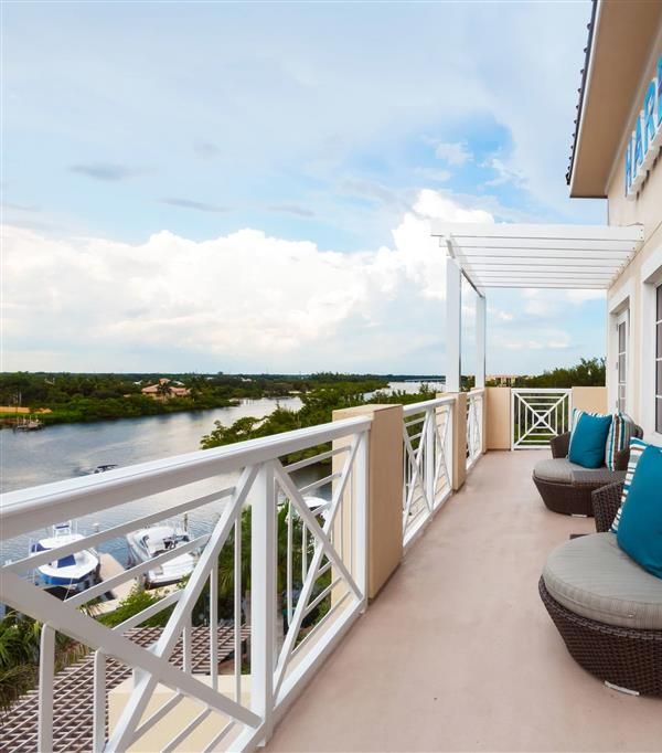 Wyndham Grand Jupiter At Harbourside Place - Jupiter, FL