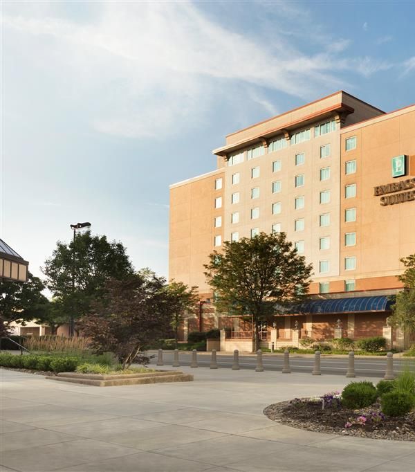 Embassy Suites By Hilton Charleston - Charleston, WV