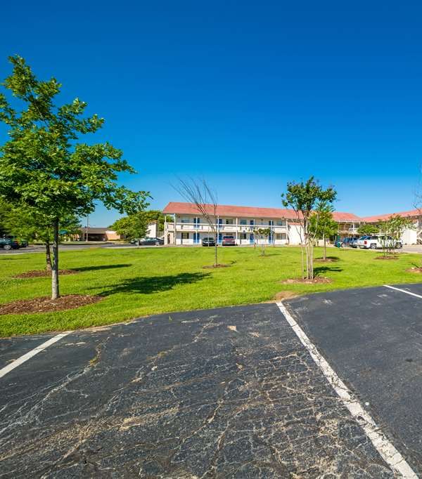 Motel 6 Dallas - Farmers Branch - 어빙
