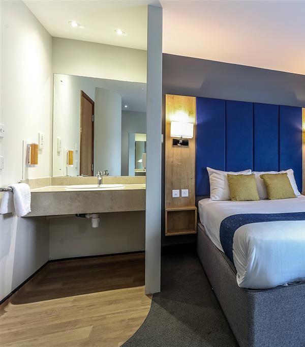 Days Inn By Wyndham Peterborough - Peterborough