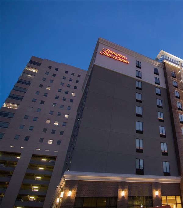 Hampton Inn And Suites Tulsa Downtown - Tulsa, OK