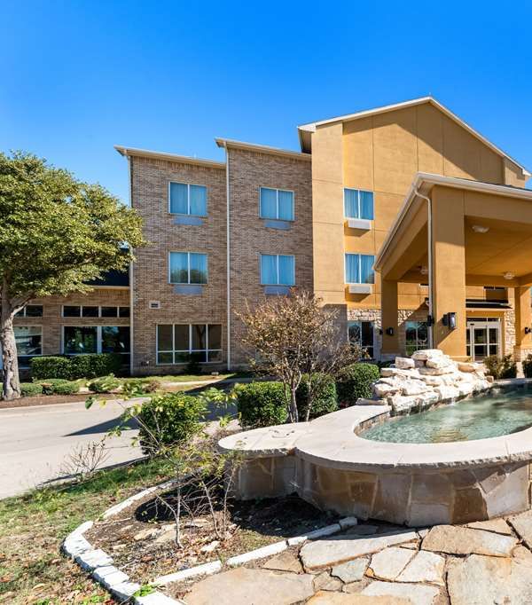 Comfort Inn & Suites Near Lake Lewisville - Denton
