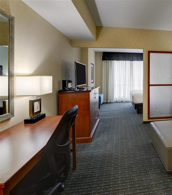 Drury Inn And Suites Phoenix Chandler Fashion Center - Chandler, AZ