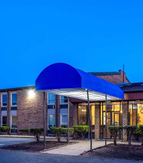 Days Inn By Wyndham Manassas Battlefield - Manassas, VA