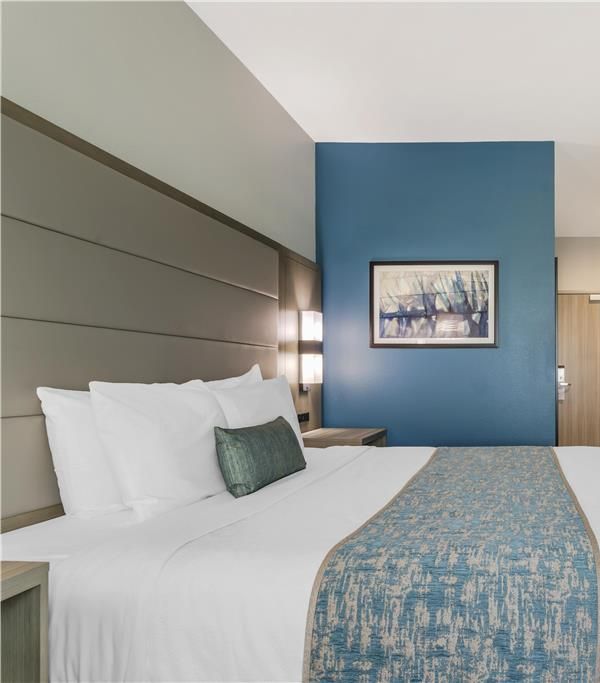 Best Western Plus Mid County - Port Arthur, TX