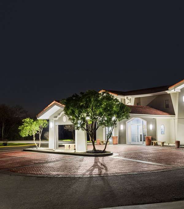 La Quinta Inn By Wyndham San Antonio Lackland - San Antonio, TX