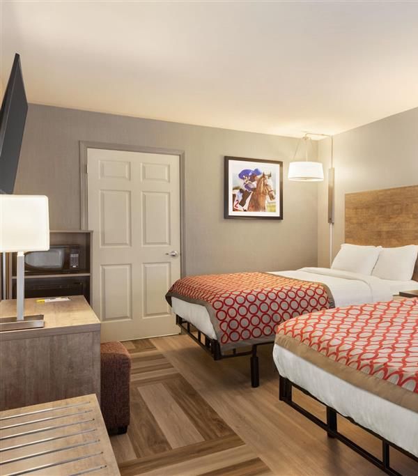 Days Inn & Suites By Wyndham Bowling Green - Bowling Green, KY