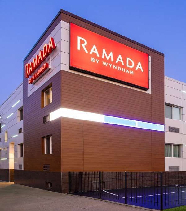 Ramada By Wyndham Bronx - Yonkers, NY