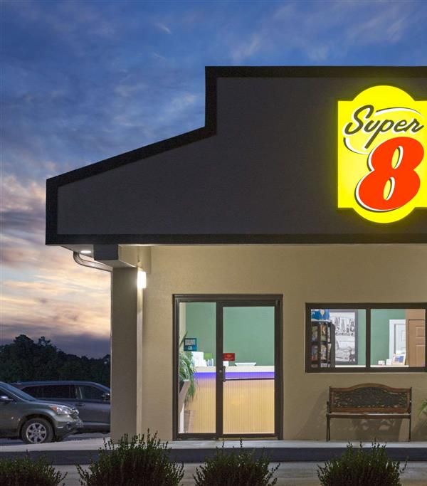 Super 8 By Wyndham Greencastle - Chambersburg, PA