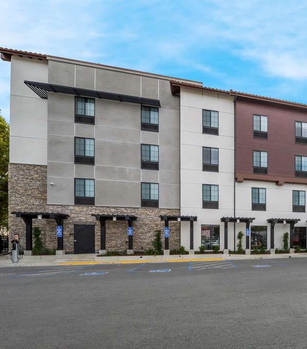 Hampton Inn By Hilton Concord - Concord, CA